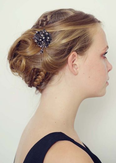 Jet Baroque Drop Hairclip & Brooch