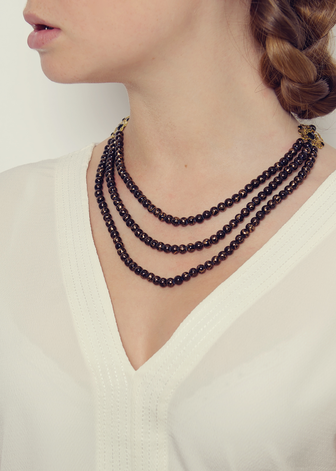 Bronze Jet Vintage Necklace