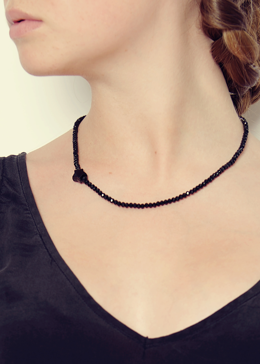 Jet Star Short Necklace