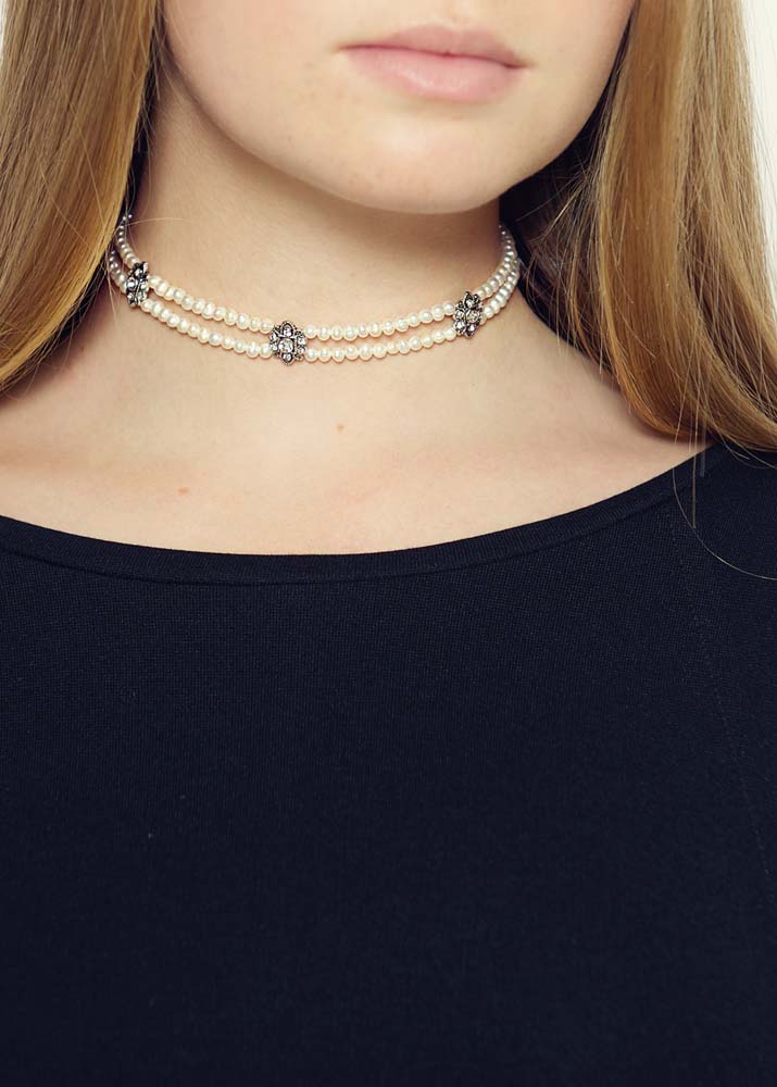 Freshwater Pearl & Crystal Choker