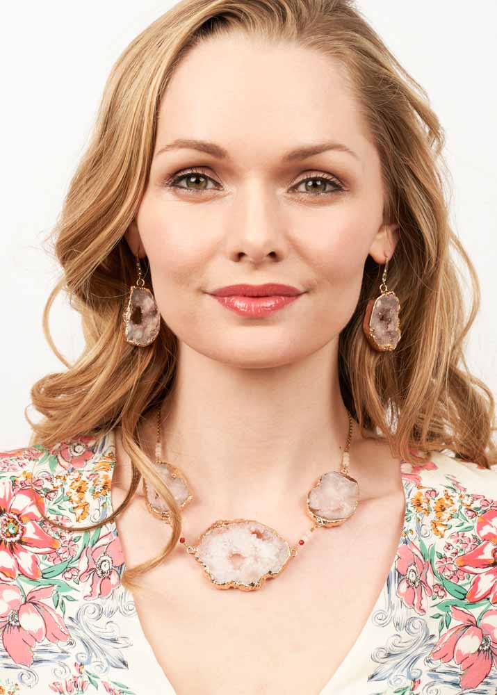 Ruby Rose Agate Crystal Trine Necklace