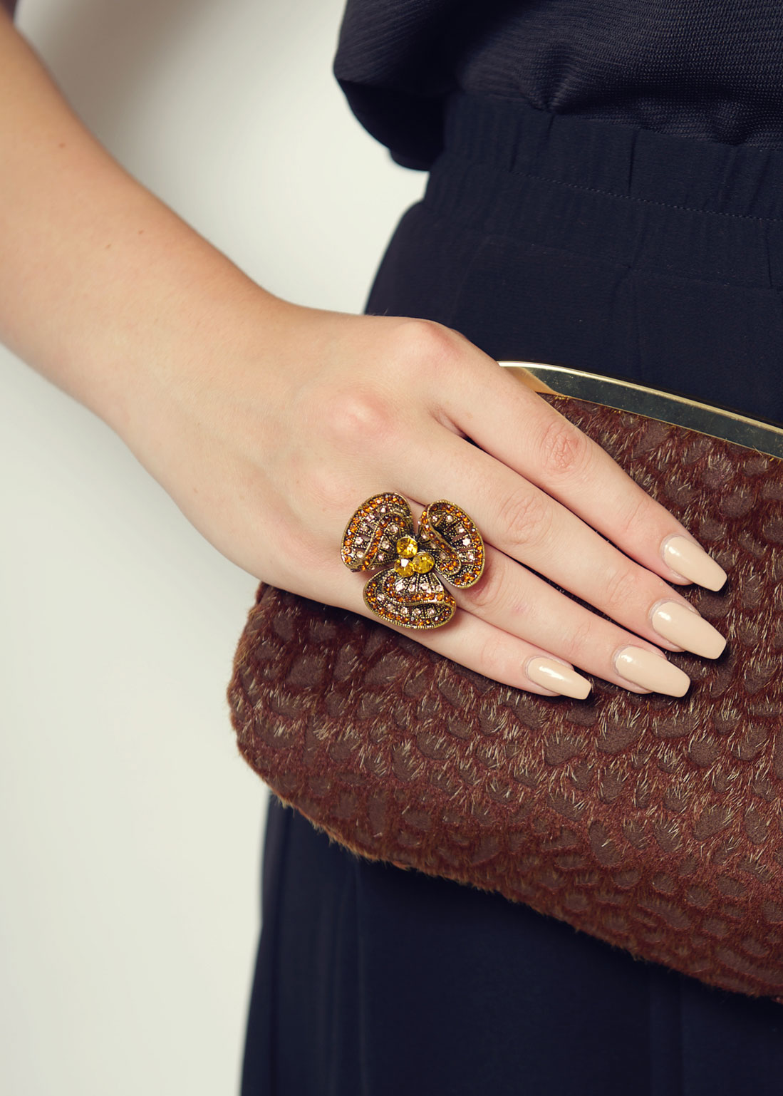 Art Nouveau Golden Stretch Ring